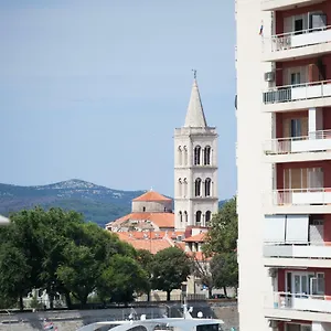  Apartment Bordura